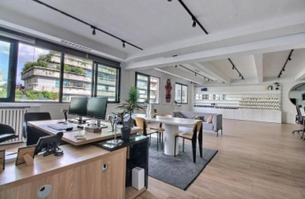 Bureaux à louer à PARIS 75010
