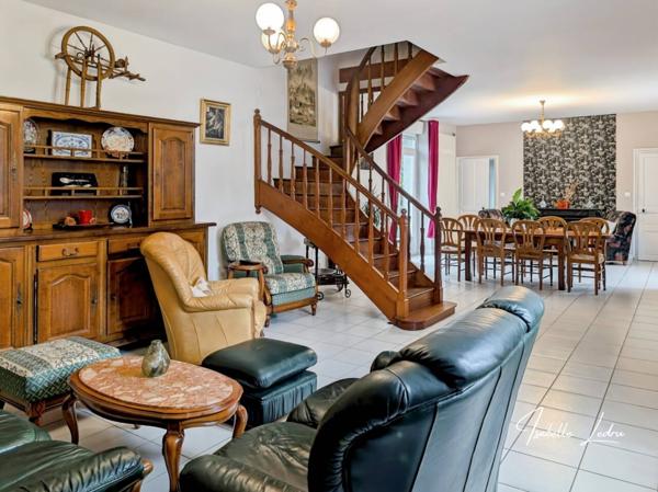 Maison à vendre 6 pièces de 188 m²