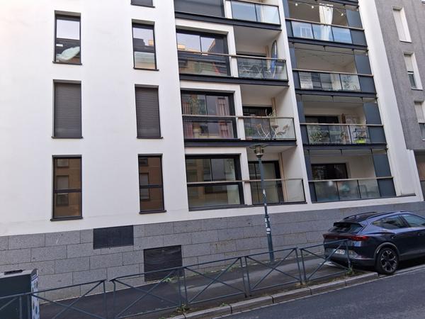 Appartement à vendre à Rennes, 3 p/2 chbres, rez-de chaussée, centre-ville/gares, 73m².