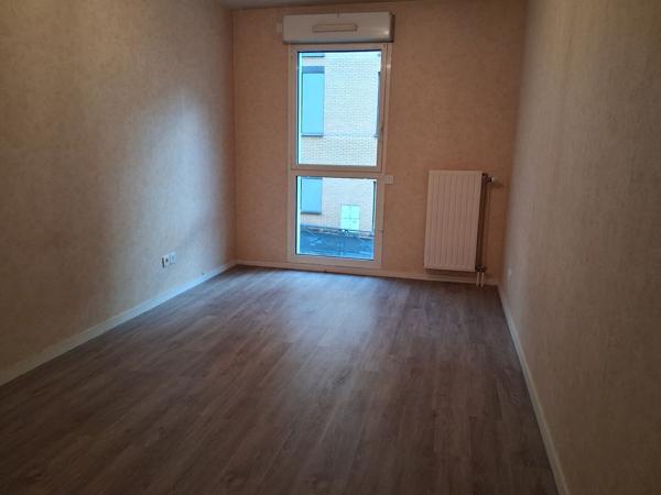 Appartement à vendre à Rennes, 3 p/2 chbres, rez-de chaussée, centre-ville/gares, 73m².