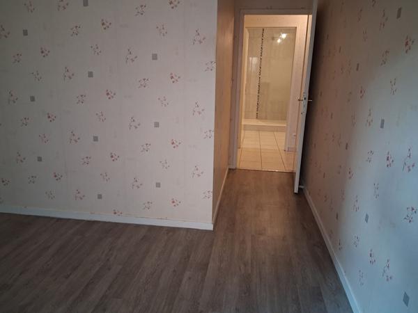 Appartement à vendre à Rennes, 3 p/2 chbres, rez-de chaussée, centre-ville/gares, 73m².