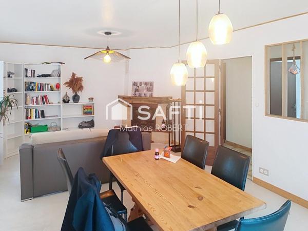 Maison plain pieds de 4 pièces de 100 m² à Saint-Yrieix-sur-Charente