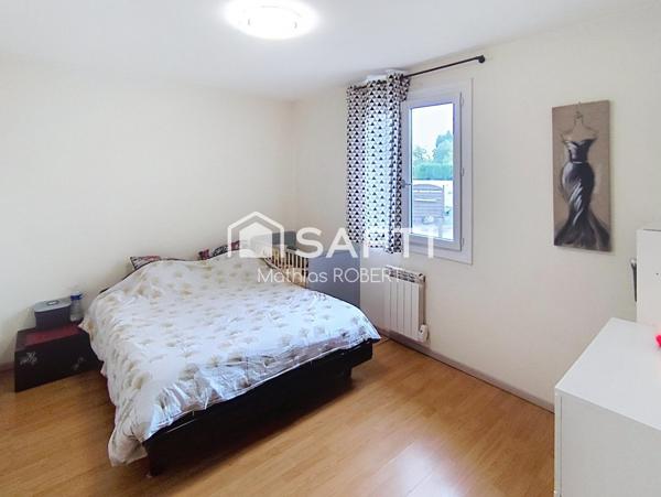 Maison plain pieds de 4 pièces de 100 m² à Saint-Yrieix-sur-Charente