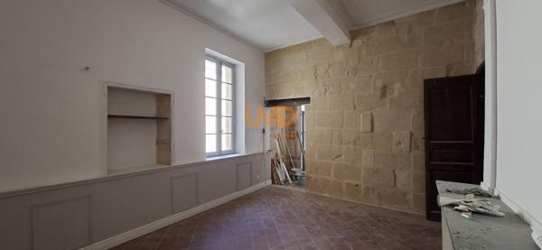 superbe appartement T3 bis coeur de ville Sommières