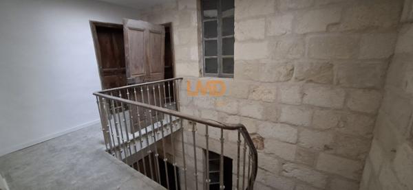 superbe appartement T3 bis coeur de ville Sommières