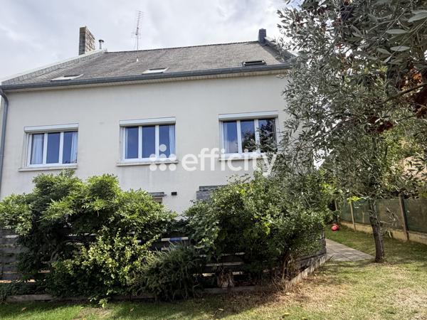 Maison
         8 pièces
        - 185 m² Exclusivité 379 000 € *