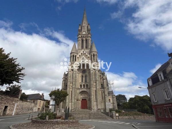 Maison
         8 pièces
        - 185 m² Exclusivité 379 000 € *