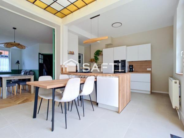 Rue Pasteur - 4 chs 2 sdb Jardin Sous-sol complet