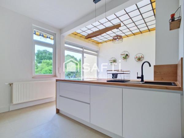 Rue Pasteur - 4 chs 2 sdb Jardin Sous-sol complet