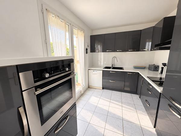 Maison Lumineuse avec vue dégagée sur les champs !
