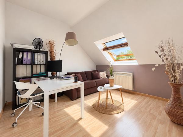 Maison Lumineuse avec vue dégagée sur les champs !