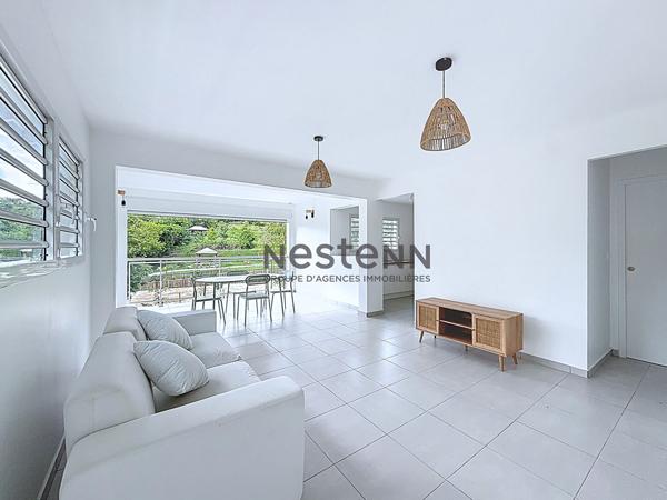 A LOUER APPARTEMENT MEUBLÉ T3 À GOSIER MARE-GAILLARD DE 73m2