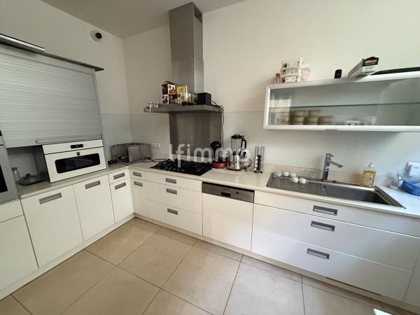 Girondine 4 chambres centre ville