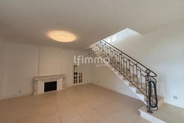 Girondine 4 chambres centre ville