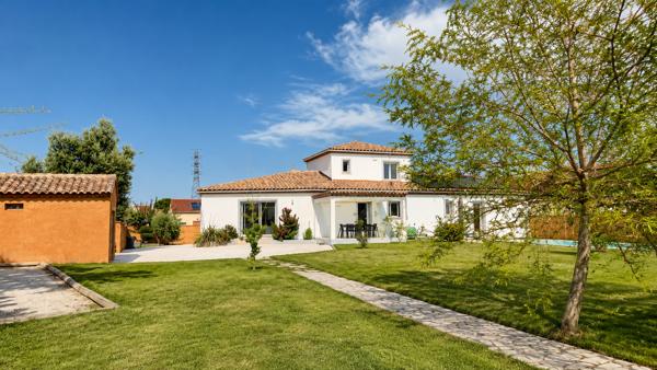 Maison
         6 pièces
        - 167 m² Bien prestige 625 000 € *