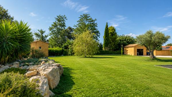 Maison
         6 pièces
        - 167 m² Bien prestige 625 000 € *
