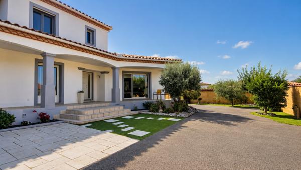 Maison
         6 pièces
        - 167 m² Bien prestige 625 000 € *