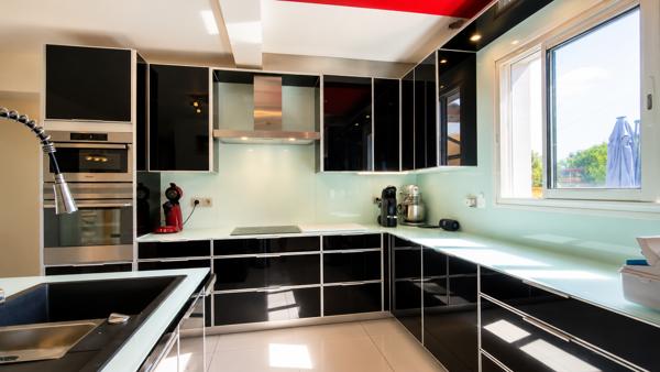 Maison
         6 pièces
        - 167 m² Bien prestige 625 000 € *