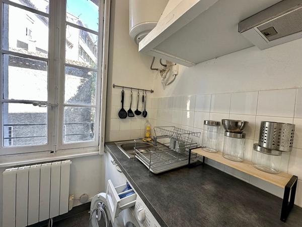 STUDIO MEUBLE PROCHE DU CENTRE-VILLE CARCASSONNE