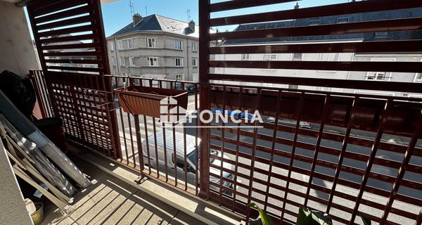 Location Appartement meublé 2 pièces 47.97 m² - Tours 37000