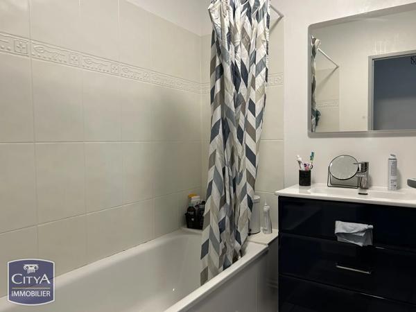 Maison à vendre 3 pièces 65.14m² Coutras (33230)
