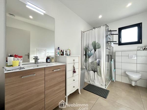Maison 105 m² à Saint-Denis-de-Pile 33910