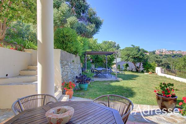 Maison BASTIA MONSERATO 6 pièces 180 m2 piscine studio indépendant