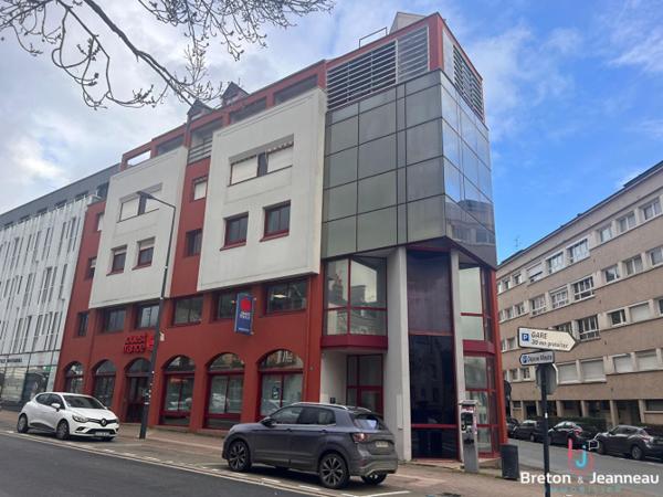 Bureaux 280 m² gare de Laval