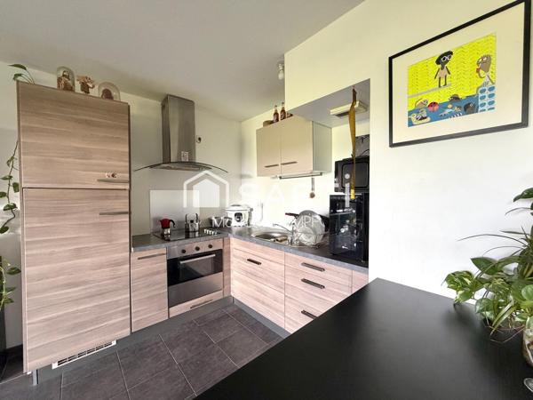 T2 de 44 m² de 2011 - BALCON - GARAGE - CAVE