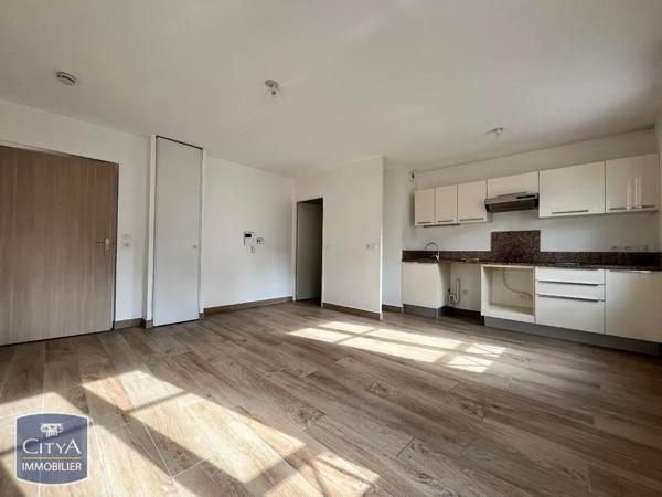 Appartement à louer 1 pièce 30.48m² Buc (78530)