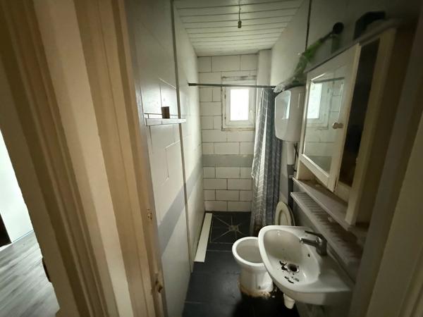 Vente                                                      Maison
                        
                     3 pièces                      66 m2                     à Villeneuve-le-Roi