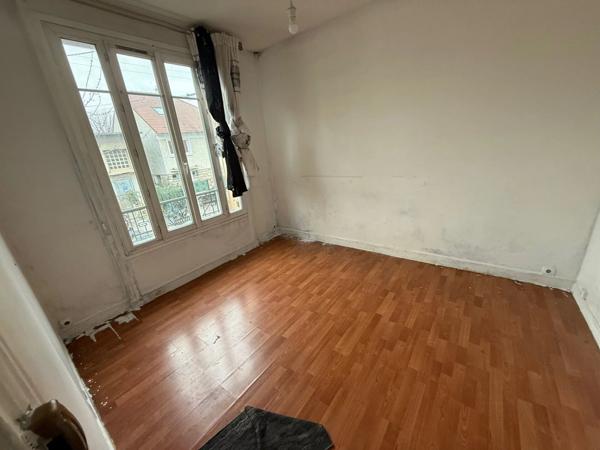 Vente                                                      Maison
                        
                     3 pièces                      66 m2                     à Villeneuve-le-Roi