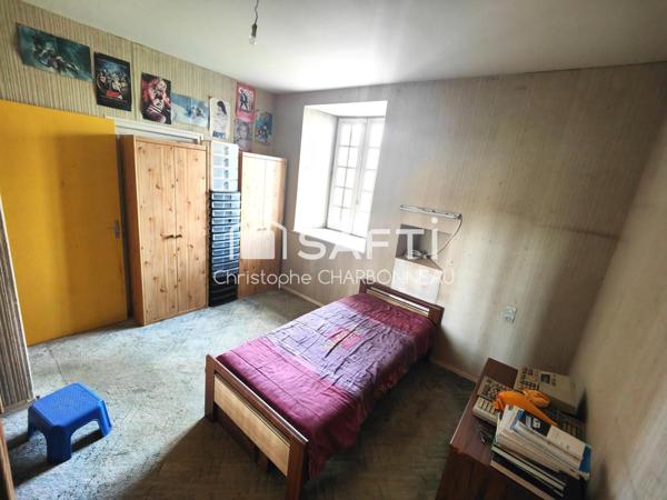 MANOIR DE 6 PIÈCES AVEC UN FORT POTENTIEL