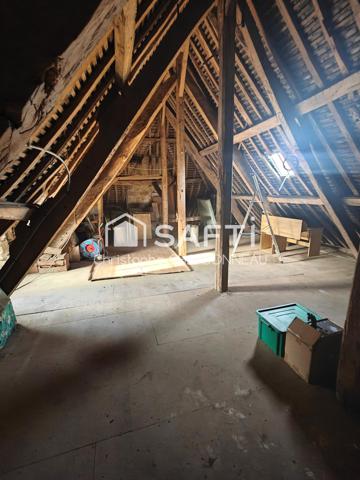 MANOIR DE 6 PIÈCES AVEC UN FORT POTENTIEL