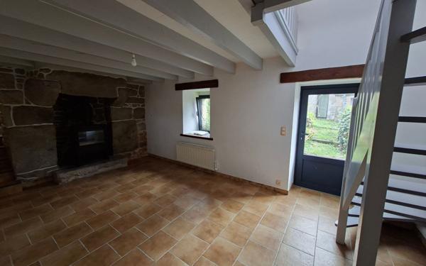 Maison à louer    3 pièces •  Trébeurden