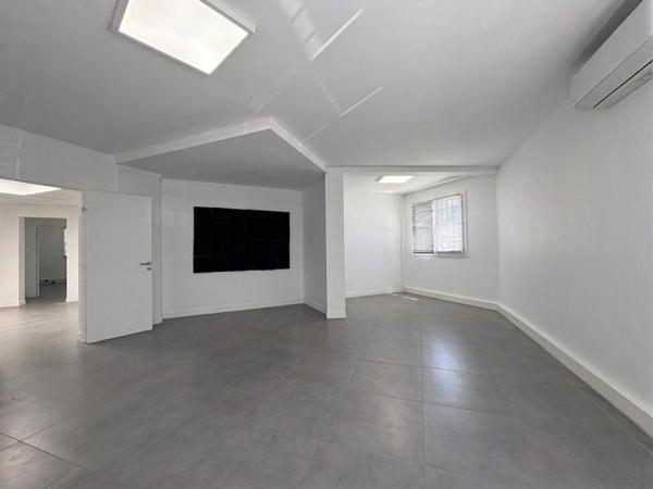 Bureaux et locaux à louer