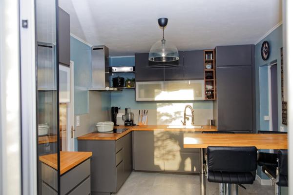 Très beau F4 - Terrasse 130m² - Proche Centre-ville et gare - Triple exposition