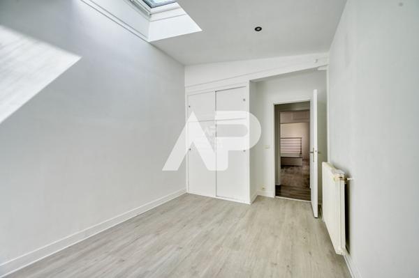 Chaville - Duplex de 92 m² comme une maison ! €445 000 ** - Référence 639-C
