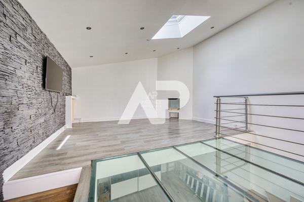 Chaville - Duplex de 92 m² comme une maison ! €445 000 ** - Référence 639-C