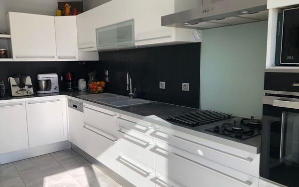 Maison à vendre    6 pièces •  La Jarrie