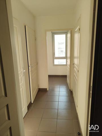 Location appartement 3 pièces 50 m² Marseille 3
