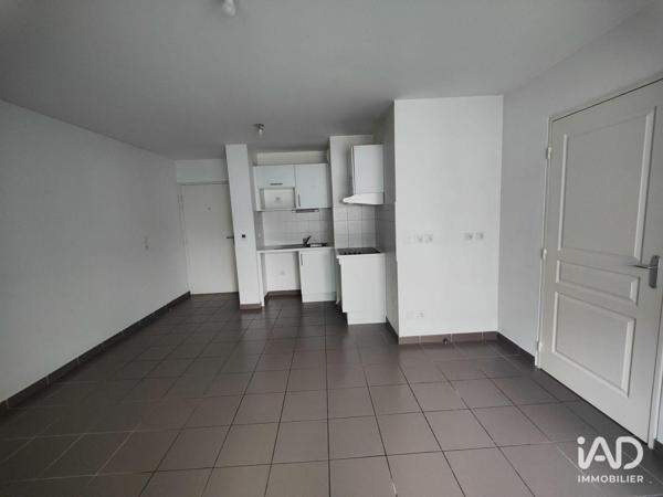 Location appartement 3 pièces 50 m² Marseille 3