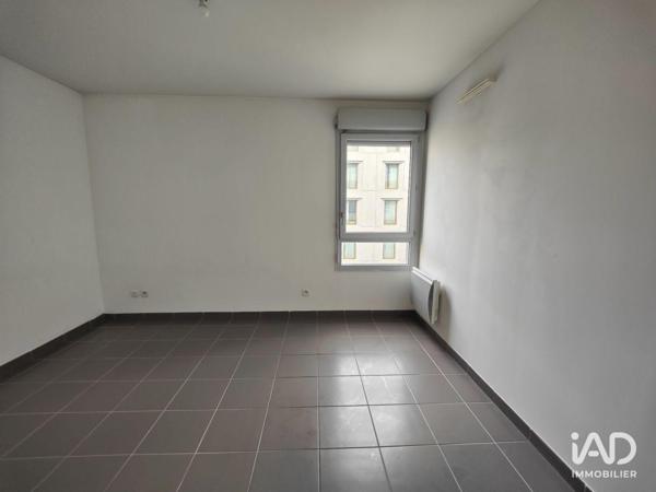 Location appartement 3 pièces 50 m² Marseille 3