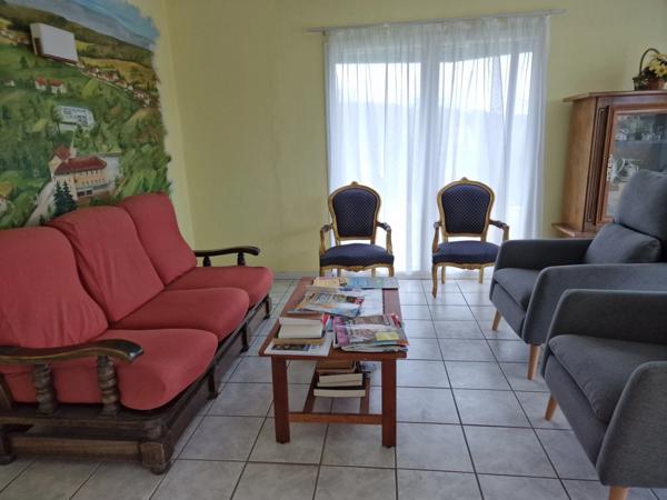 Dpt Vosges (88), proche REMIREMONT immeuble 9 appartements T2 avec balcon / Terrain de 1000 m² environ