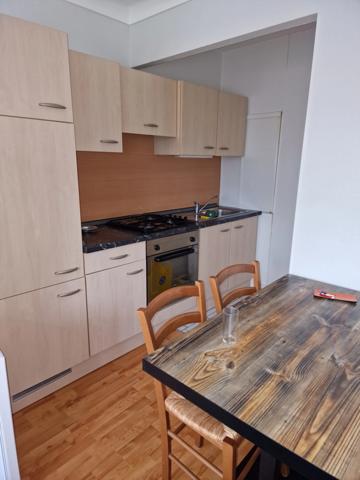 Dpt Vosges (88), proche REMIREMONT immeuble 9 appartements T2 avec balcon / Terrain de 1000 m² environ