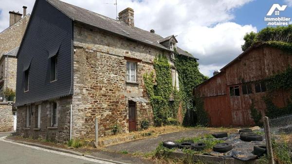  A VENDRE. Maison. BARENTON. Sud Manche. Basse Normandie.
Maison en pierres de 8 pièces princi...