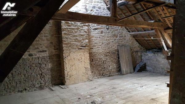  A VENDRE. Maison. BARENTON. Sud Manche. Basse Normandie.
Maison en pierres de 8 pièces princi...