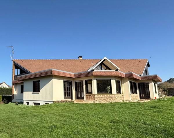 MAISON 7 PIECES MAY SUR ORNE