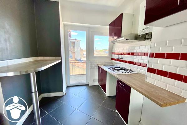 Vente                                                      Appartement
                        
                     4 pièces                      52 m2                     à Villeneuve-sur-Lot