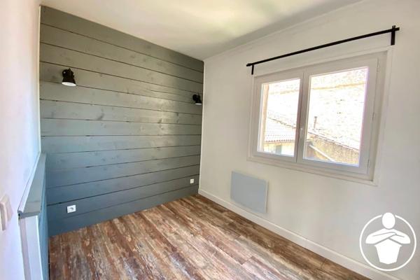 Vente                                                      Appartement
                        
                     4 pièces                      52 m2                     à Villeneuve-sur-Lot